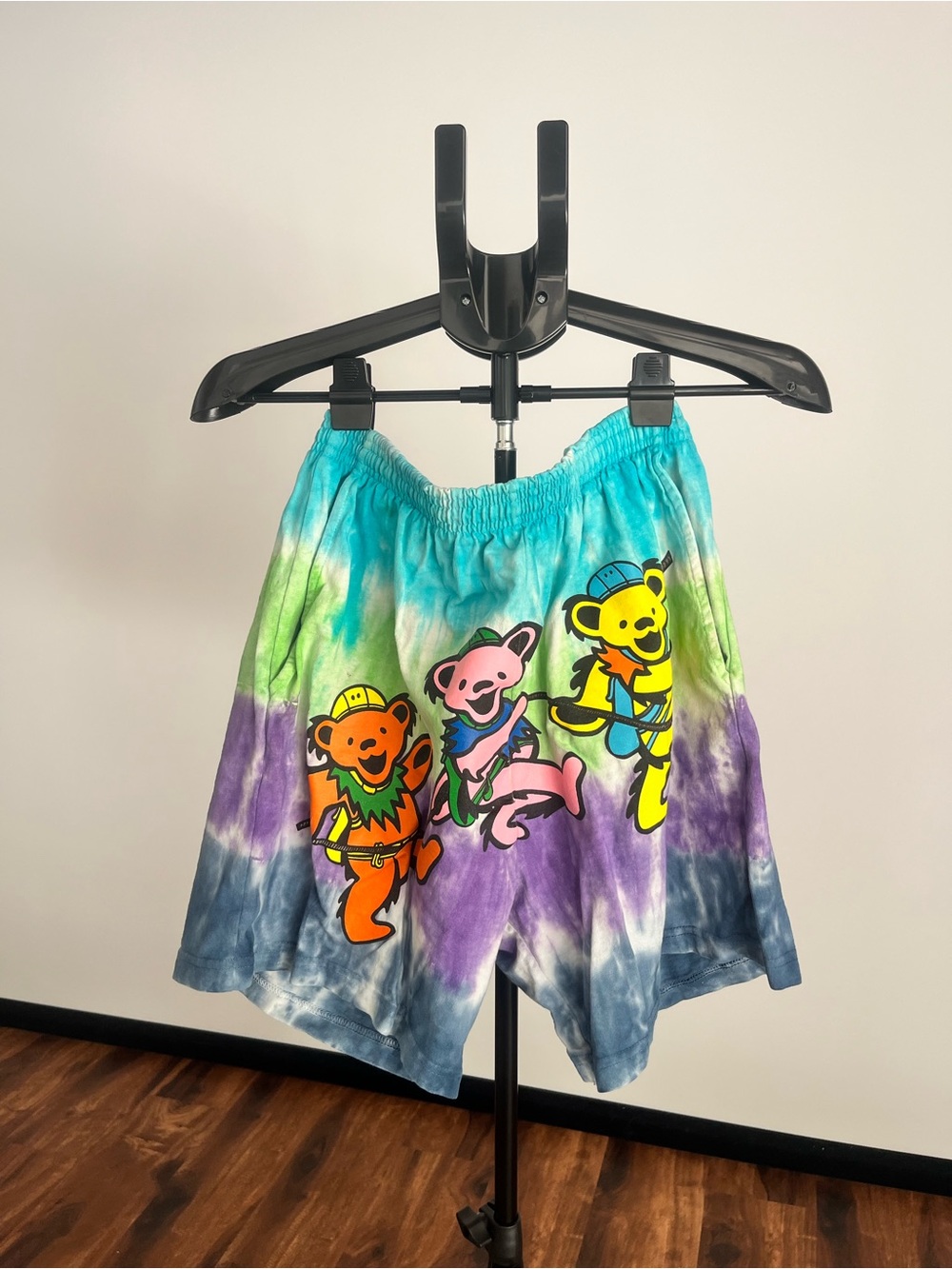 Tie-Dye Grateful Bears Elastic Waist Shorts - Multicolor